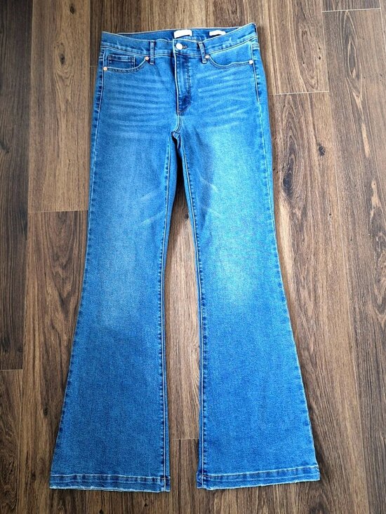 Sofia Vergara Denim - 💙 Sofia Vergara Melissa Flare High Rise Denim Jeans Size 10 Flattering Stretch